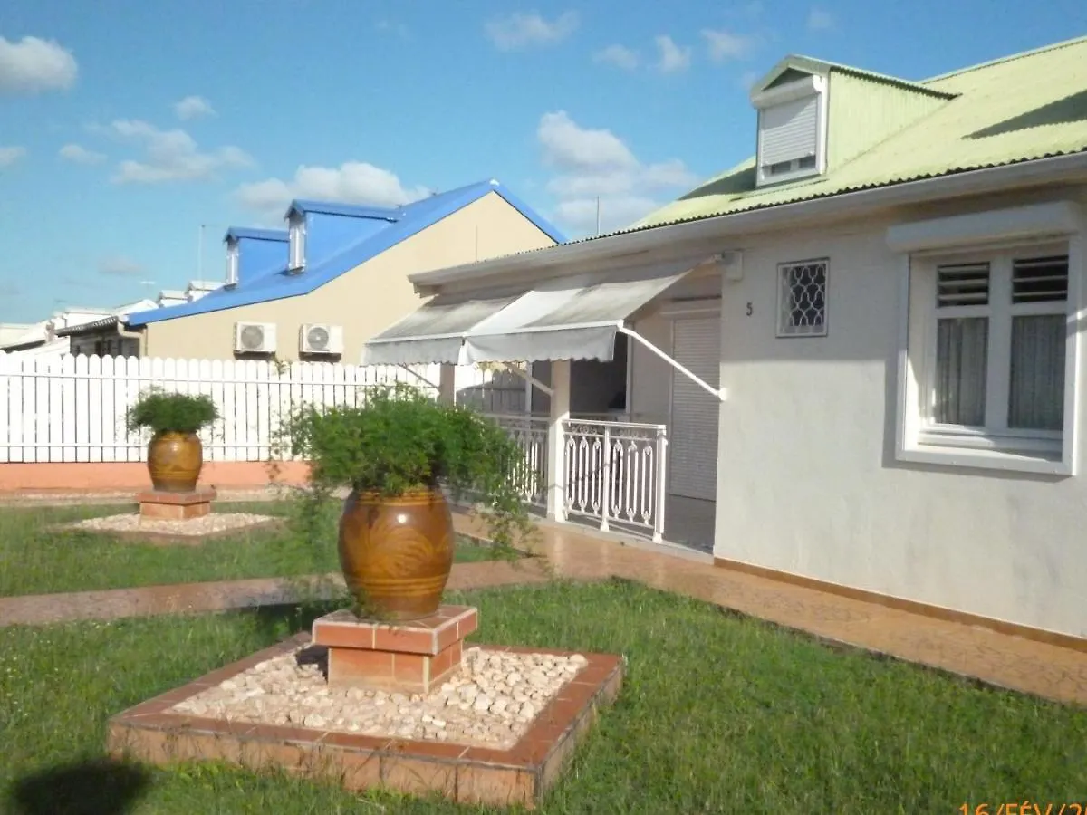 Deux pièces spacieux à Baie Mahault Appartement Baie-Mahault