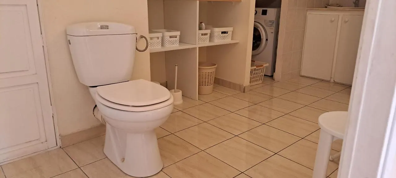 Logement Spacieux Deux Pieces A Baie Mahault 0*,